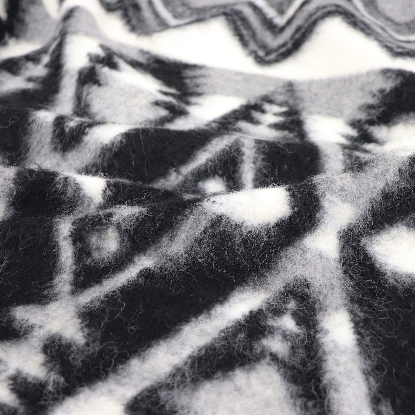 GUY ROVER(ギローバー)シャツブルゾン ネイティブ柄 【グレー×ホワイト×ブラック】国内正規品