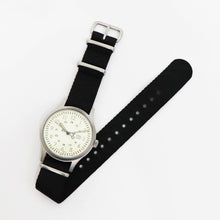 画像をギャラリービューアに読み込む, NAVAL WATCH(ナバルウォッチ)Naval military watch Mil.-01C US Force Type 【ホフホワイト】国内正規品