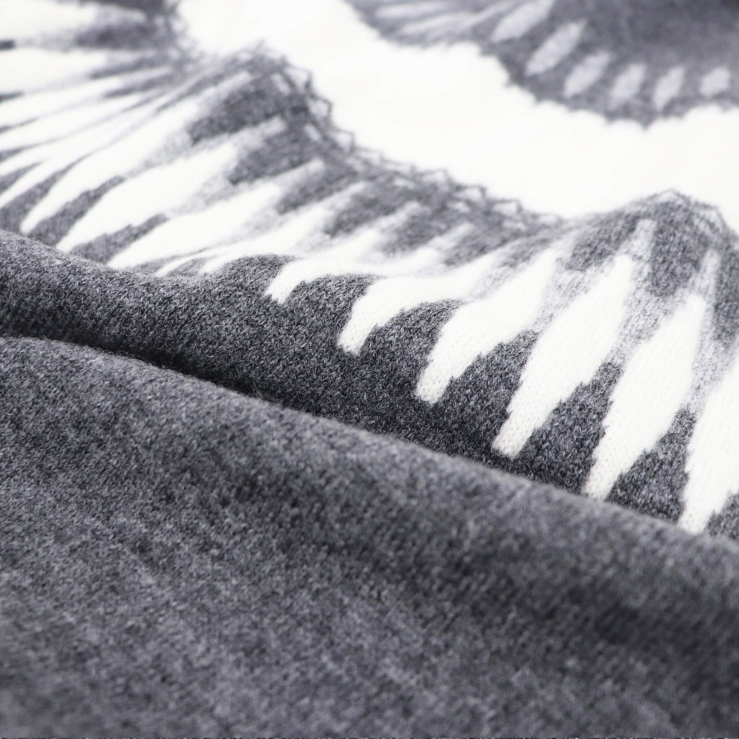 Vandori(ヴァンドリ)求心柄 ジップブルゾン ウールカシミヤ【チャコール】国内正規品