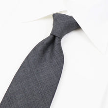画像をギャラリービューアに読み込む, BRUNO(ブルーノ)スフォデラートトレピエゲ ウールタイ DORMEUIL / ドーメル 生地使用 トレピエゲ 三つ折り ウール ネクタイ【グレー】正規販売店