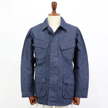 画像をギャラリービューアに読み込む, Barbour(バブアー)"Heritage + / ヘリテージ プラス" ジャングル ファティーグ ジャケットデニム ミリタリー【ネイビー】国内正規品