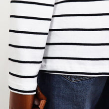 画像をギャラリービューアに読み込む, MAISON CORNICHON(メゾン コルニション)カットソー タートルネック ボーダー【ホワイト×ブラック】国内正規品