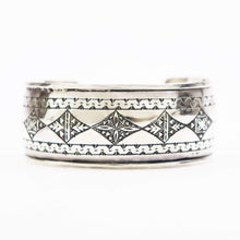 画像をギャラリービューアに読み込む, ADAWAT'N TUAREG(アダワットゥン トゥアレグ)Isskla / イスクラ シルバー925 バングル【シルバー】国内正規品
