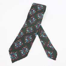 画像をギャラリービューアに読み込む, Spacca Neapolis(スパッカ ネアポリス)トレピエゲ 三つ折り シルク タイ【ダークグリーン】国内正規品