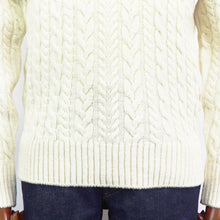 画像をギャラリービューアに読み込む, Vandori(ヴァンドリ)フレンチメリノウール ケーブル編みミドルタートルネック【ホワイト】国内正規品