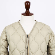 画像をギャラリービューアに読み込む, TAION(タイオン)VネックWジップ ダウンジャケット ソフトシェル【グレーベージュ】国内正規品