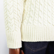 画像をギャラリービューアに読み込む, Vandori(ヴァンドリ)フレンチメリノウール ケーブル編みミドルタートルネック【ホワイト】国内正規品