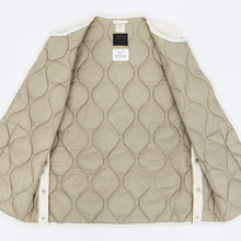 画像をギャラリービューアに読み込む, TAION(タイオン)ミリタリー クルーネック ダウンベスト ソフトシェル【オフホワイト】国内正規品