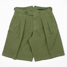 画像をギャラリービューアに読み込む, BERWICH(ベルウィッチ)SCOTCH SHORT スコッチ 2プリーツ コットン ショート パンツ【ミリタリーグリーン】国内正規品