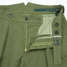 画像をギャラリービューアに読み込む, BERWICH(ベルウィッチ)SCOTCH SHORT スコッチ 2プリーツ コットン ショート パンツ【ミリタリーグリーン】国内正規品