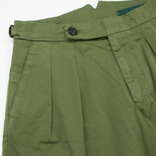 画像をギャラリービューアに読み込む, BERWICH(ベルウィッチ)SCOTCH SHORT スコッチ 2プリーツ コットン ショート パンツ【ミリタリーグリーン】国内正規品