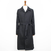 画像をギャラリービューアに読み込む, Solleciti(ソレシティ)コットンツイル ベルテッド バルカラー コート【ブラック】国内正規品