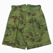 画像をギャラリービューアに読み込む, BERWICH(ベルウィッチ)SCOTCH SHORT スコッチ 2プリーツ コットン ショート パンツ【ミリタリーグリーンカモフラ】国内正規品