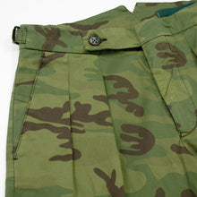 画像をギャラリービューアに読み込む, BERWICH(ベルウィッチ)SCOTCH SHORT スコッチ 2プリーツ コットン ショート パンツ【ミリタリーグリーンカモフラ】国内正規品
