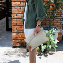 画像をギャラリービューアに読み込む, Cisei(シセイ)1210/LD シボ革 リンドス カーフ レザー クラッチバッグ【ベージュbeige】国内正規品