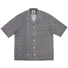 画像をギャラリービューアに読み込む, ORIAN(オリアン)「MARMY」プラント柄 コットン オープンカラー 半袖シャツ【チャコール×ホワイト】国内正規品