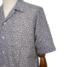 画像をギャラリービューアに読み込む, ORIAN(オリアン)「MARMY」プラント柄 コットン オープンカラー 半袖シャツ【チャコール×ホワイト】国内正規品