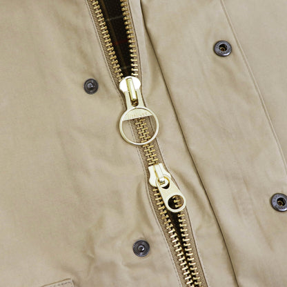 Barbour（バブアー）BORROWDALE / ボロウデイル ピーチスキン ショート ブルゾン【ベージュ】国内正規品