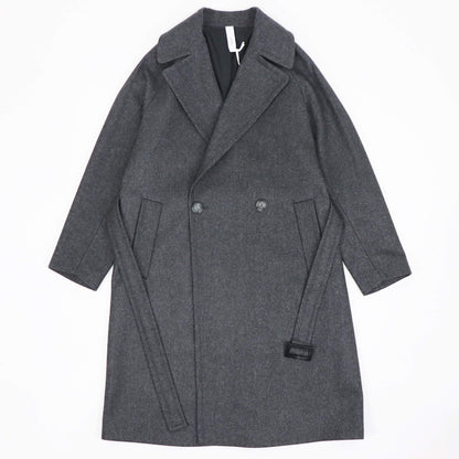 hevo（イーヴォ）BRINDISI ブリンディジ ダブルブレスト ベルテッド ウール コート【チャコールグレー】国内正規品