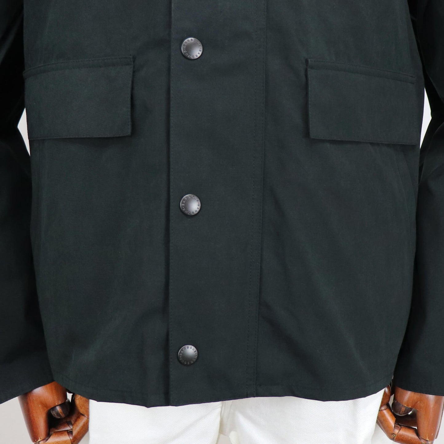 Barbour（バブアー）BORROWDALE / ボロウデイル ピーチスキン ショート ブルゾン【ブラック】国内正規品