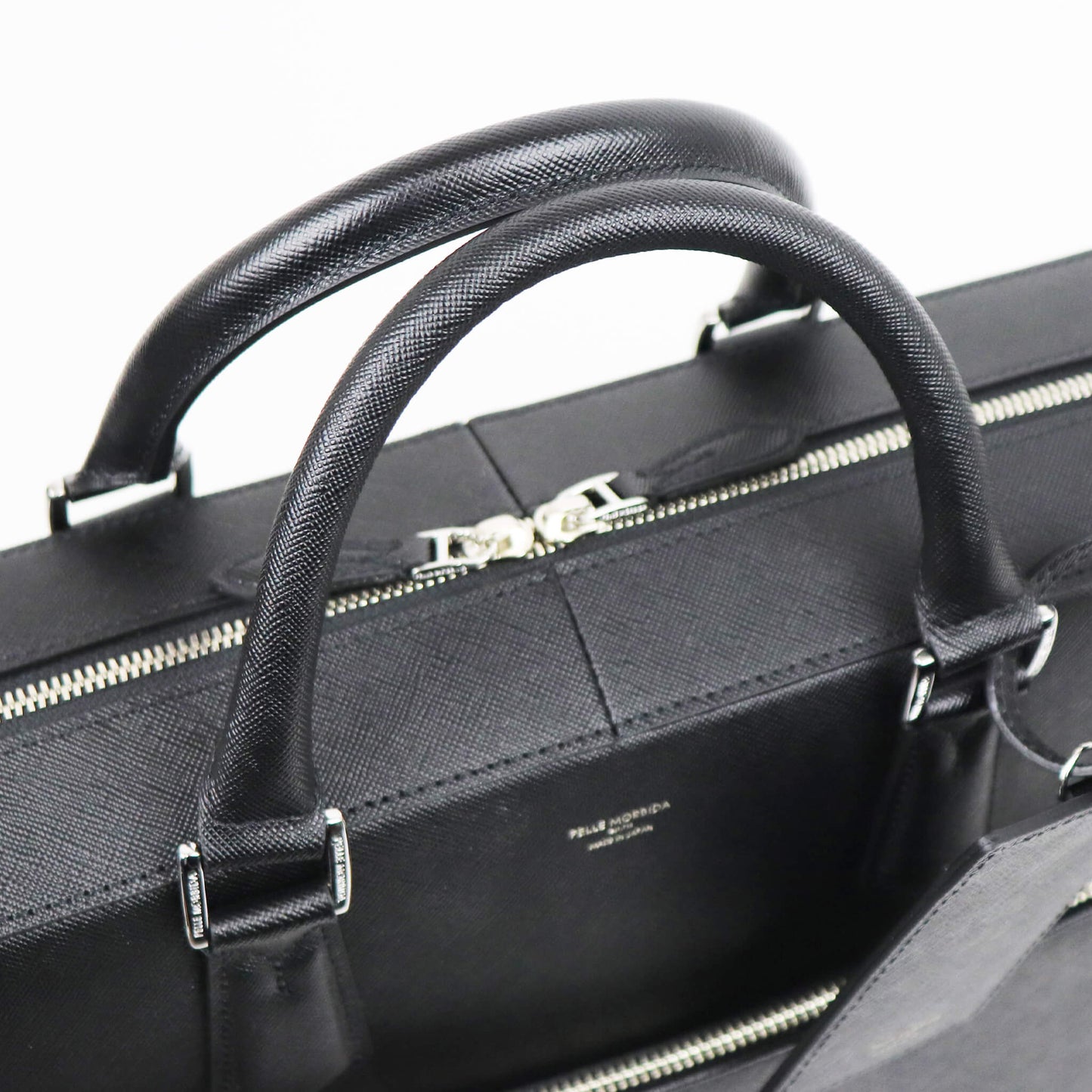 PELLE MORBIDA（ペッレ モルビダ）Capitano ブリーフバッグ【ブラック】国内正規品