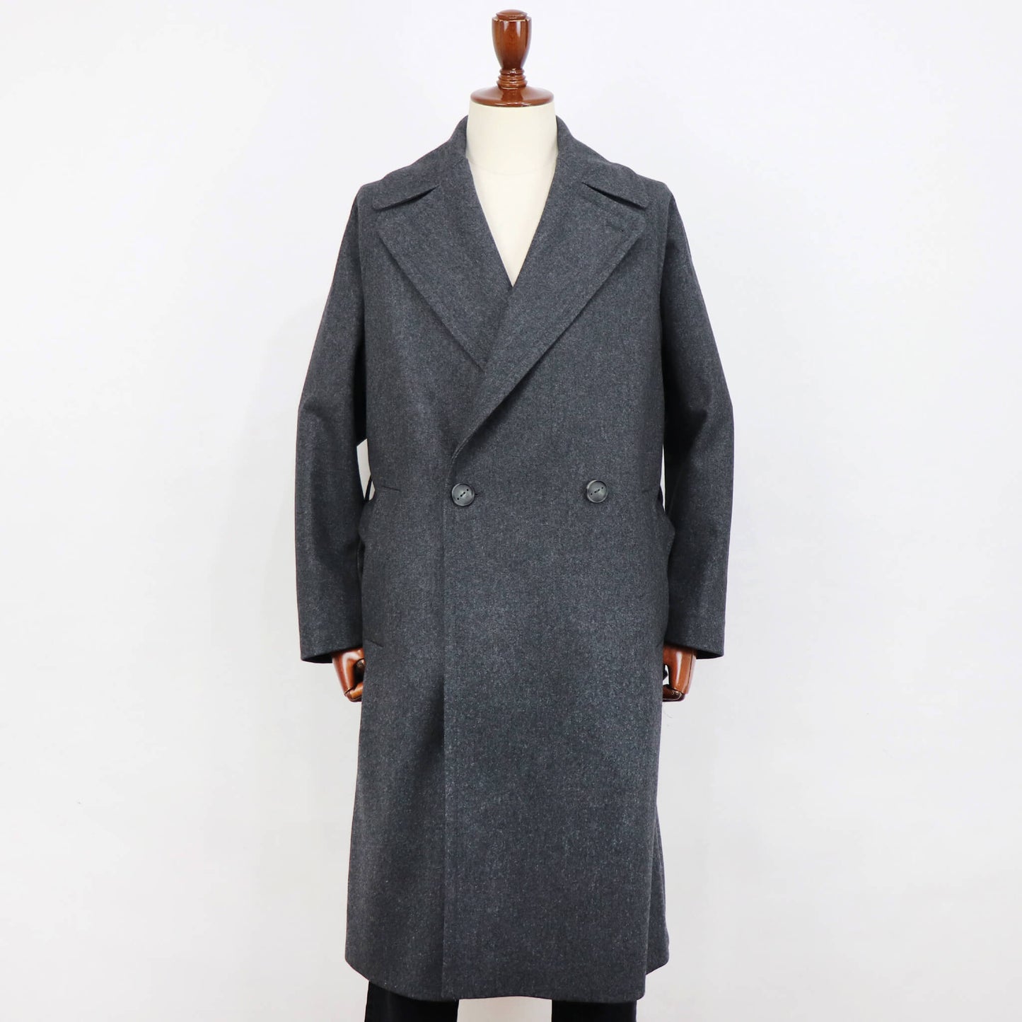 hevo（イーヴォ）BRINDISI ブリンディジ ダブルブレスト ベルテッド ウール コート【チャコールグレー】国内正規品