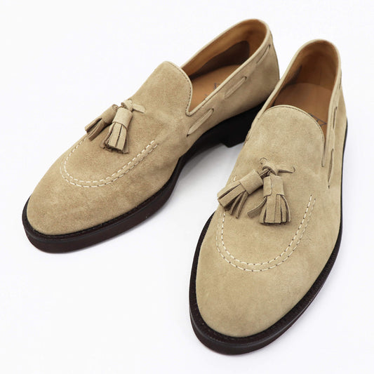 WH（ダブルエイチ）ヤヌスカーフ スエードタッセルローファー 【ベージュ】