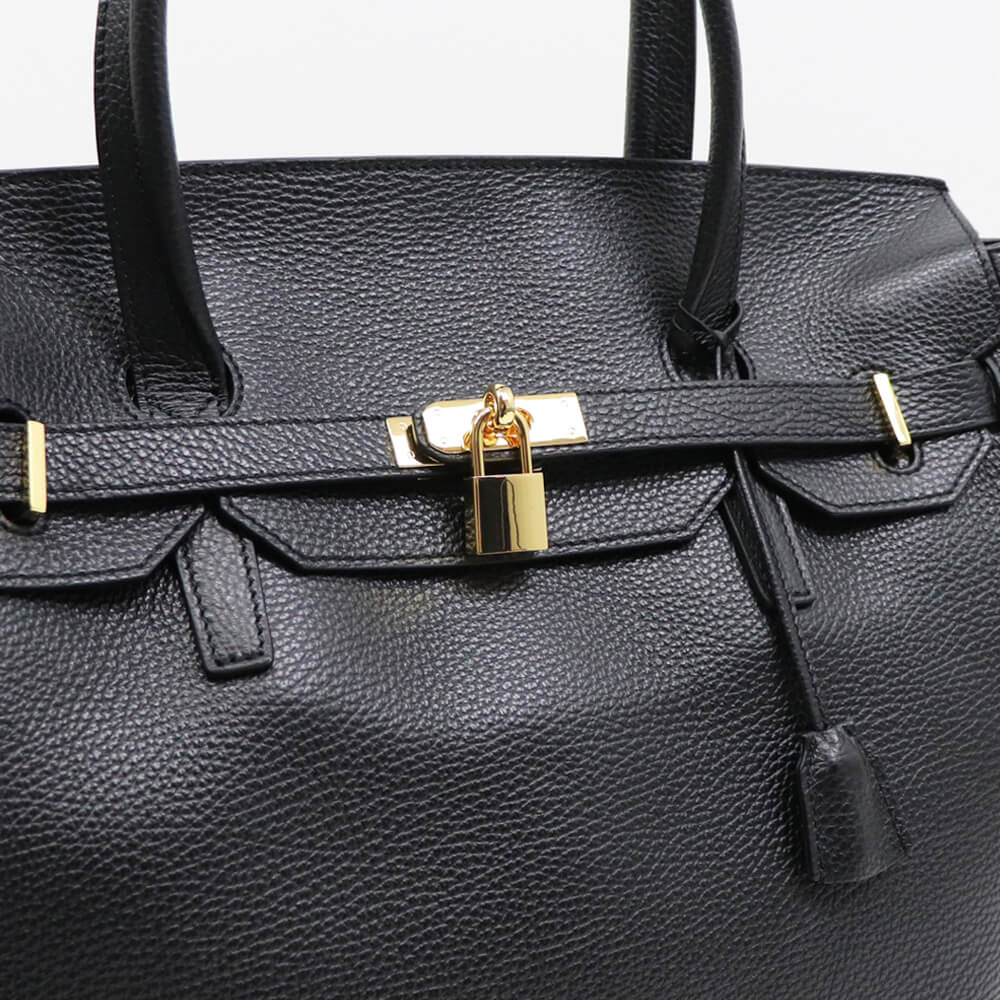 CAVALLERESCO（カヴァレレスコ）シュリンクレザー 被せ付き ボストンバッグ【ブラック×ゴールド】国内正規品