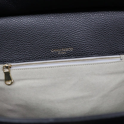 CAVALLERESCO（カヴァレレスコ）シュリンクレザー 被せ付き ボストンバッグ【ブラック×ゴールド】国内正規品