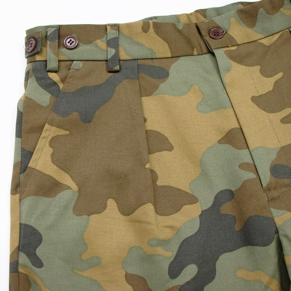 dotBravo（ドットブラーボ）Inghilterra Militare イギリス軍 プリーツ入り コットン ショート パンツ【カモフラ】国内正規品