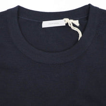 画像をギャラリービューアに読み込む, nomiamo（ノミアモ）定番 クルーネック ニット 33ゲージ【ダークネイビー】国内正規品
