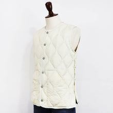 画像をギャラリービューアに読み込む, TAION（タイオン）ミリタリー クルーネック ダウンベスト ソフトシェル【オフホワイト】国内正規品
