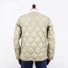 画像をギャラリービューアに読み込む, TAION（タイオン）VネックWジップ ダウンジャケット ソフトシェル【グレーベージュ】国内正規品
