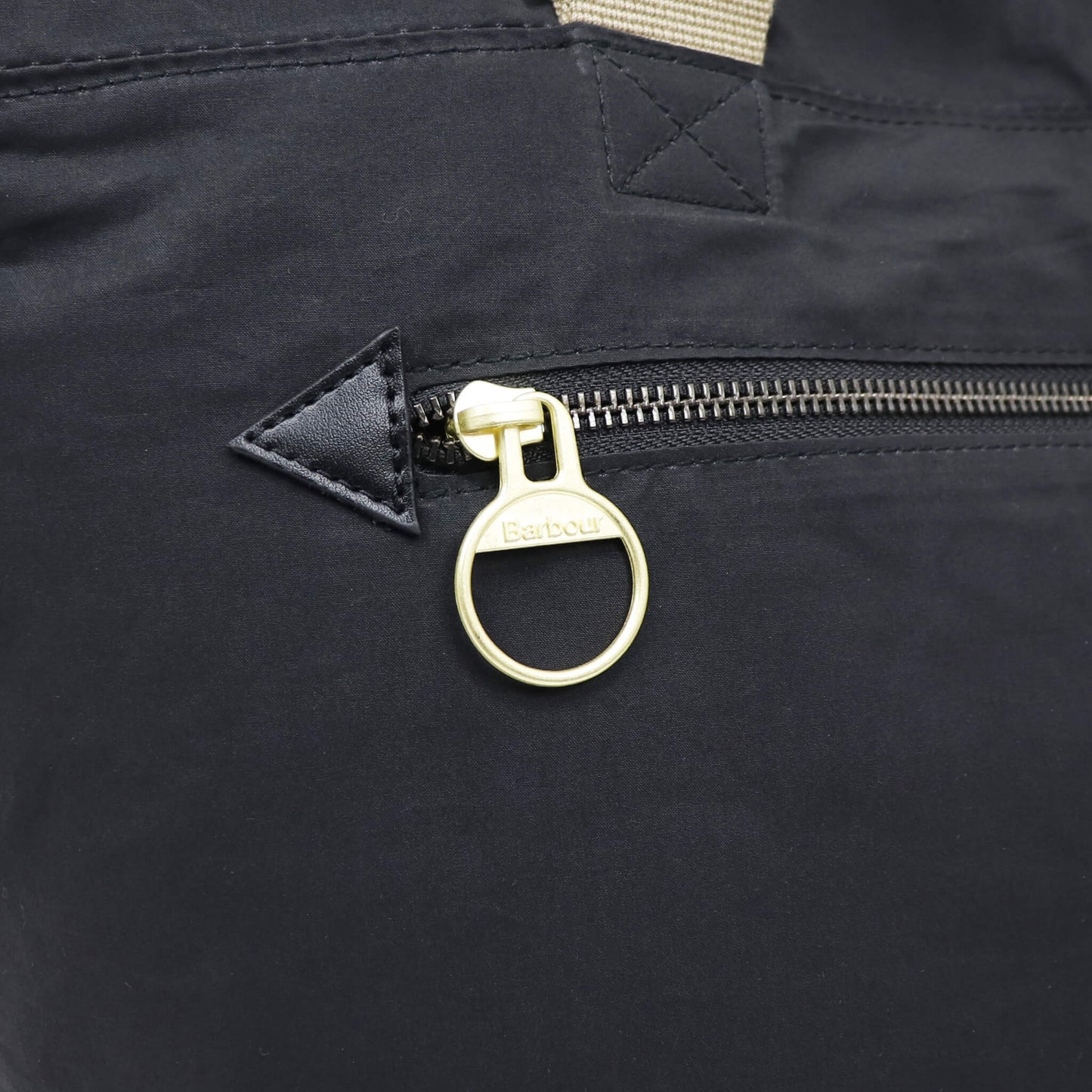 Barbour（バブアー）TRANSPORT / トランスポート キャリーオール トートバッグ【ブラック】国内正規品