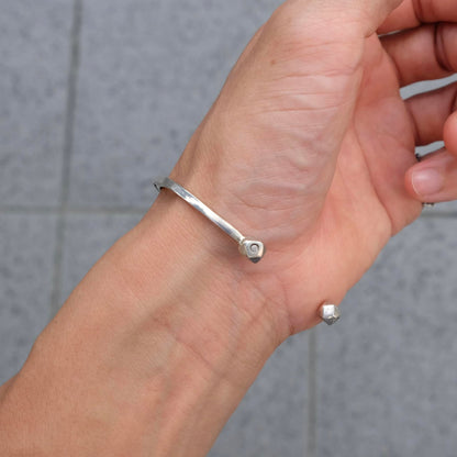 ADAWAT'N TUAREG（アダワットゥン トゥアレグ）Ismawn / イスマウン バングル シルバー925【シルバー】国内正規品