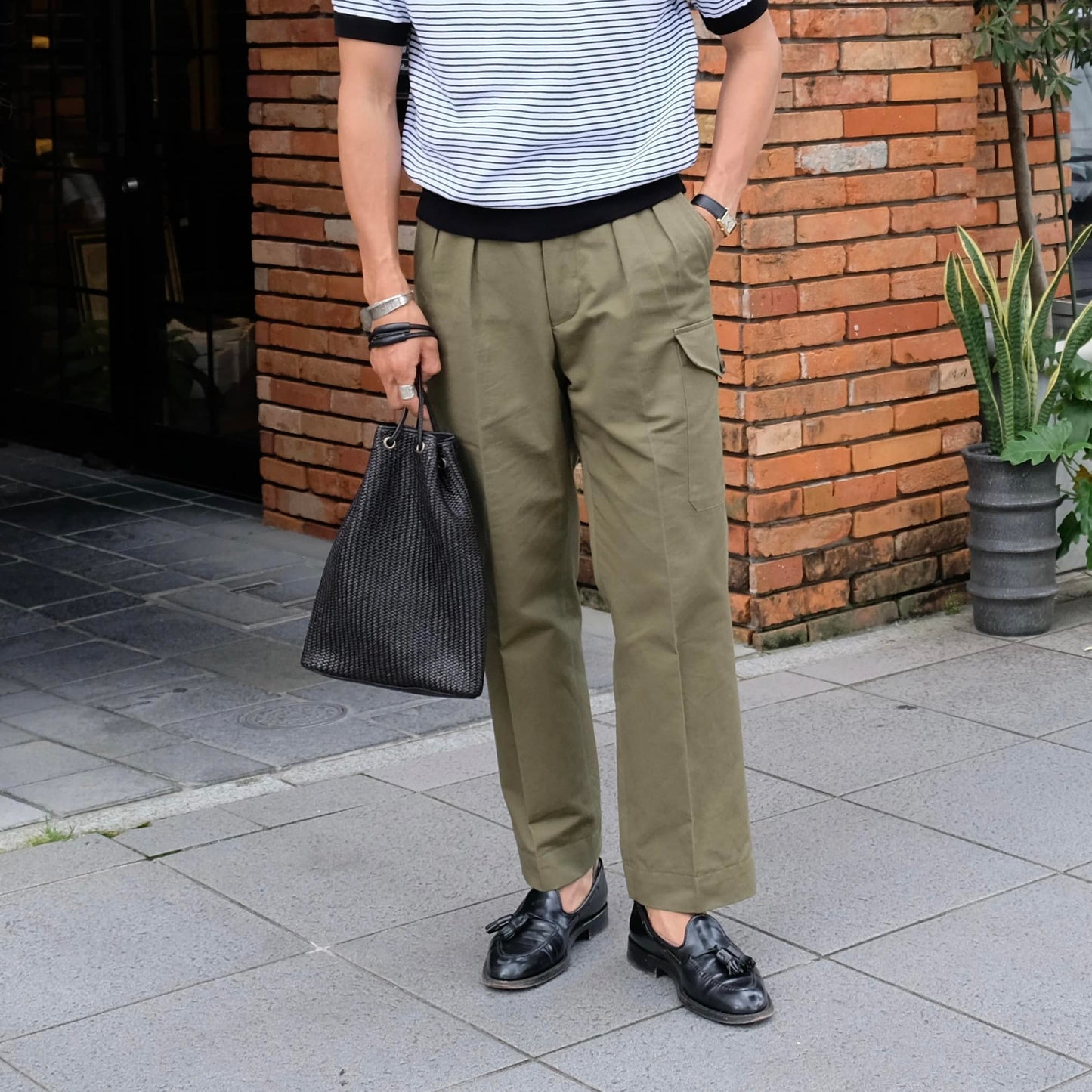 FATTORIA del CUOIO（ファットリアデルクオーイオ）イントレチャート 巾着 レザーバッグ【ブラック】国内正規品