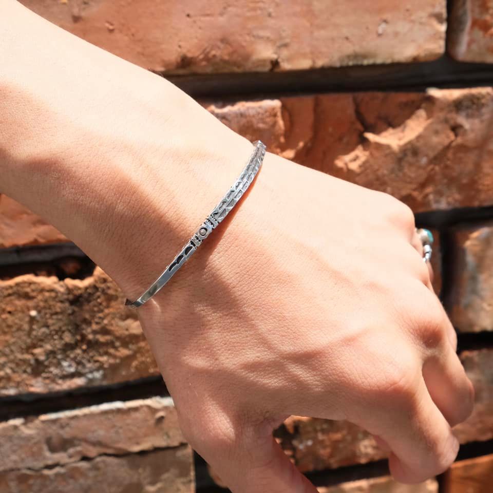 ADAWAT'N TUAREG（アダワットゥン トゥアレグ）Ismawn / イスマウン バングル シルバー925【シルバー】国内正規品