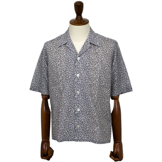 ORIAN（オリアン）「MARMY」プラント柄 コットン オープンカラー 半袖シャツ【チャコール×ホワイト】国内正規品