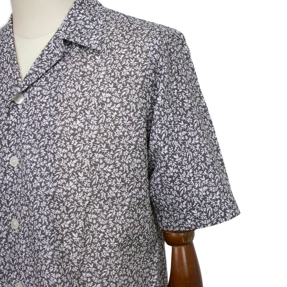 ORIAN（オリアン）「MARMY」プラント柄 コットン オープンカラー 半袖シャツ【チャコール×ホワイト】国内正規品