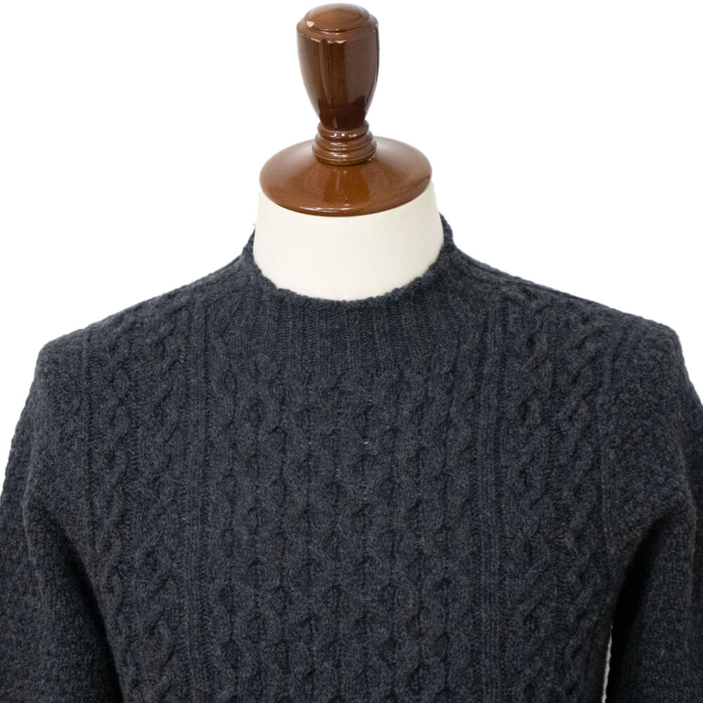 Drumohr（ドルモア）D4W105AR ラムズウール ケーブル編み モックネック